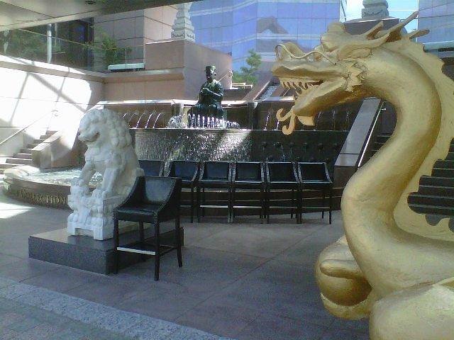 Relocation with United Fine arts - Trammell Crow Sculpture